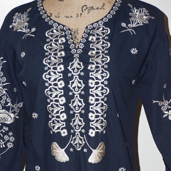 Stunning Quinpei.er Minidress beautiful embroidery - Picture 1 of 5